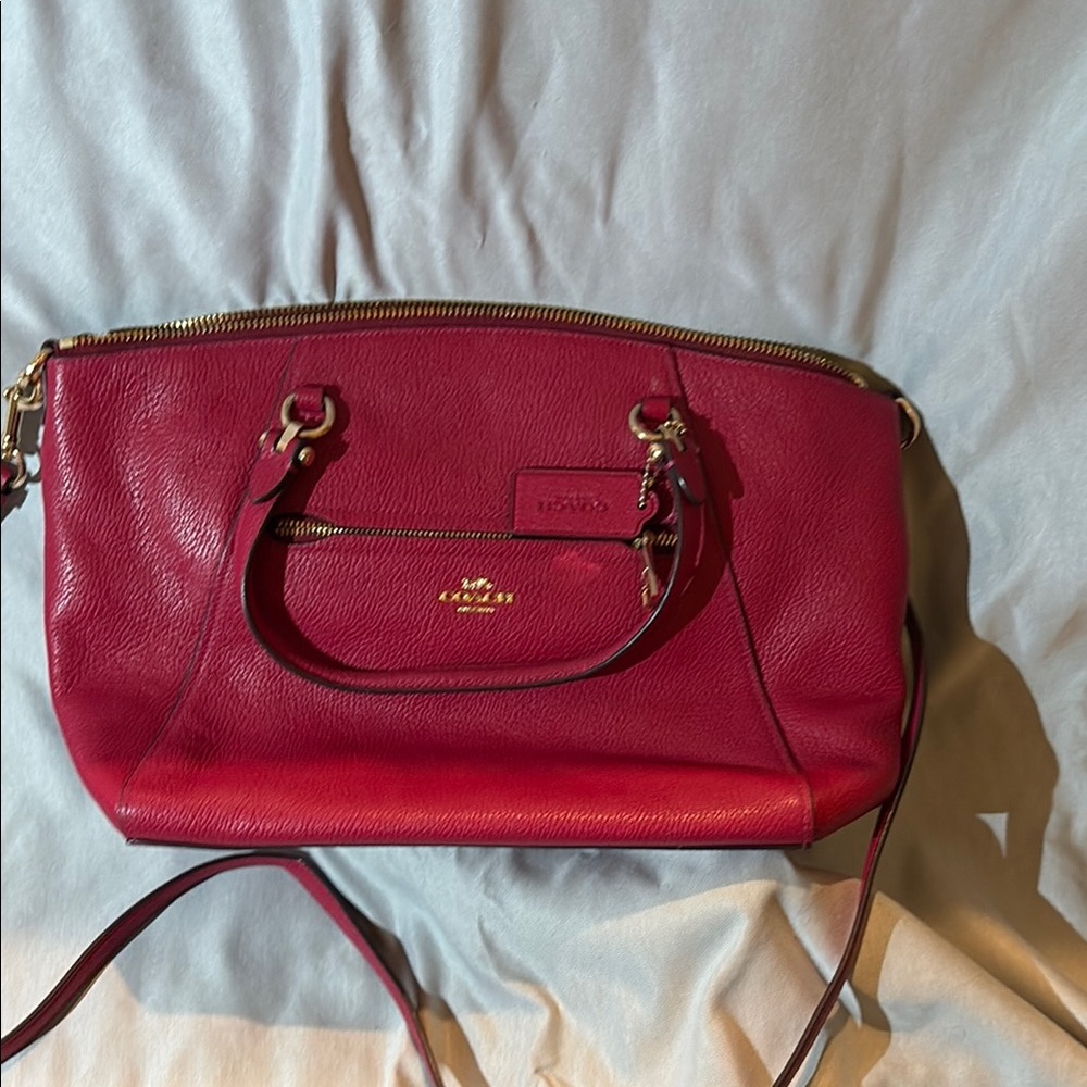 Coach Red Leather Shoulder Bag Classic Design